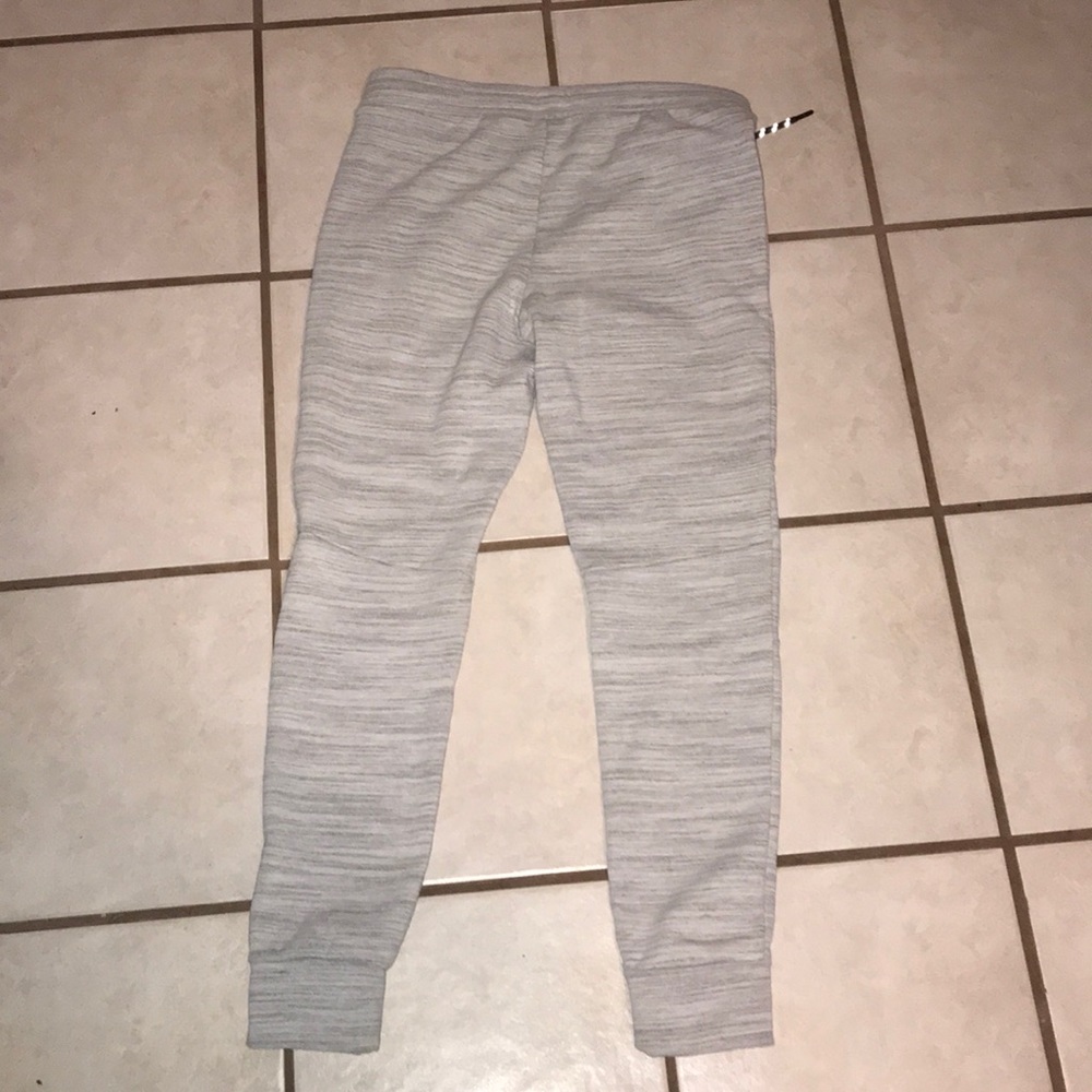 [Express] warm ups. - Picture 2 of 2